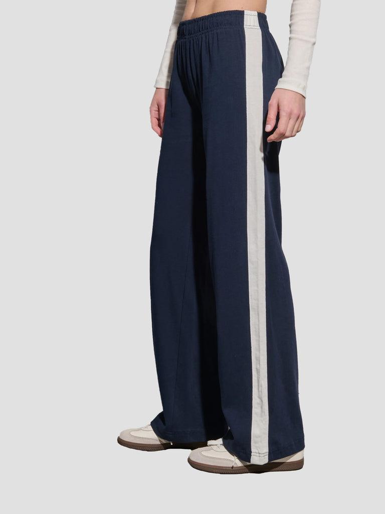 SUITE BENEDICT NESTOR251DK NAVY-OFFWH