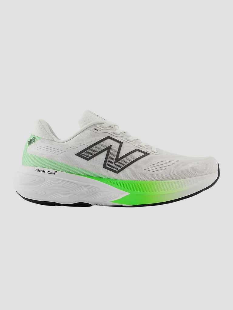 NEW BALANCE M880D15