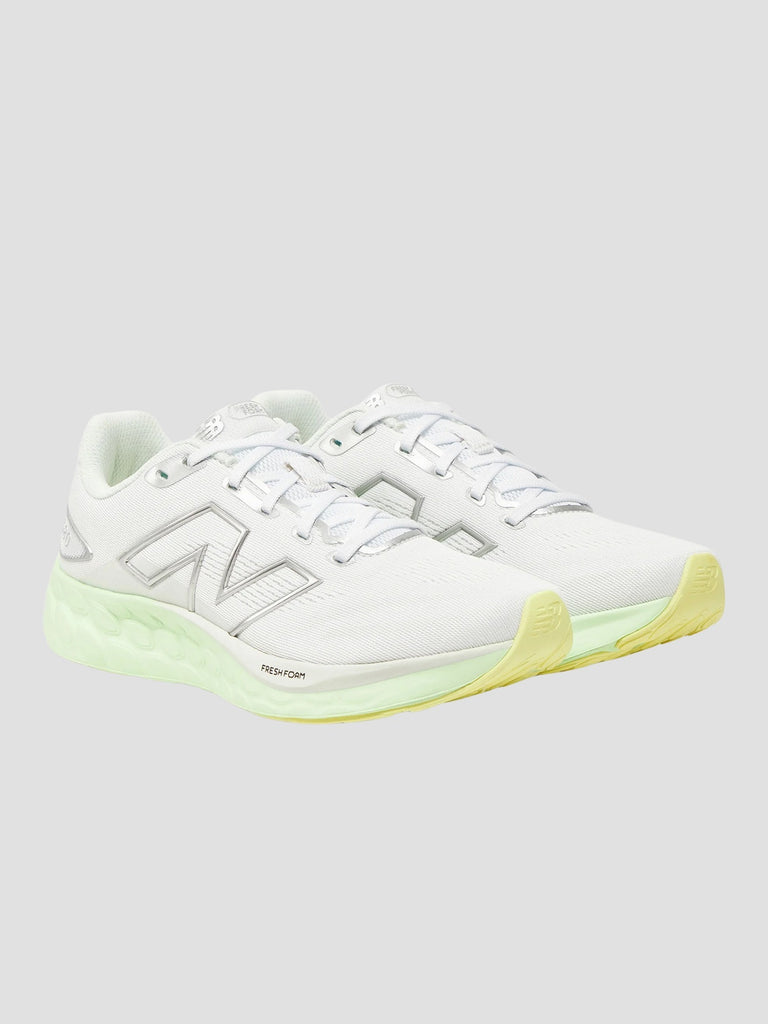 NEW BALANCE W680RM8