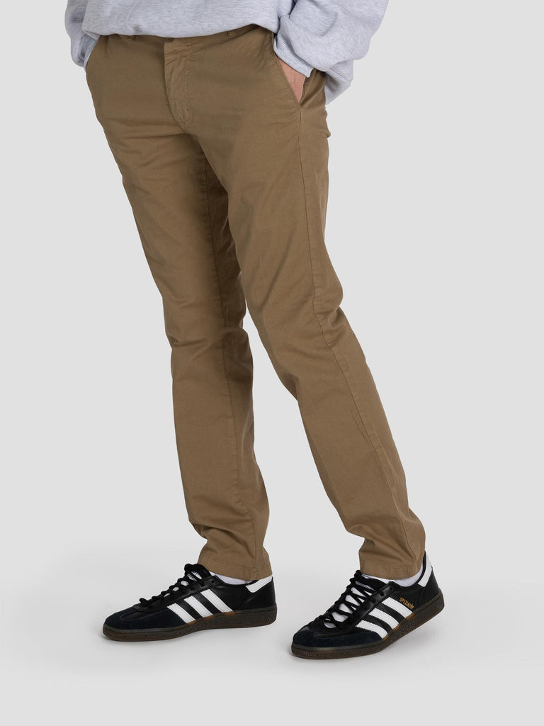 CHINO TESSUTO MEDIO ALL SEASONS LONDRA 521 GROOVE 