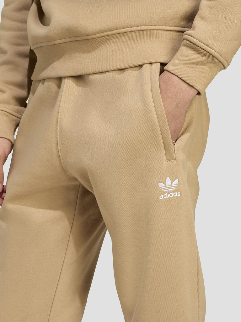 ESS PT JW3614 CARDBO ADIDAS 