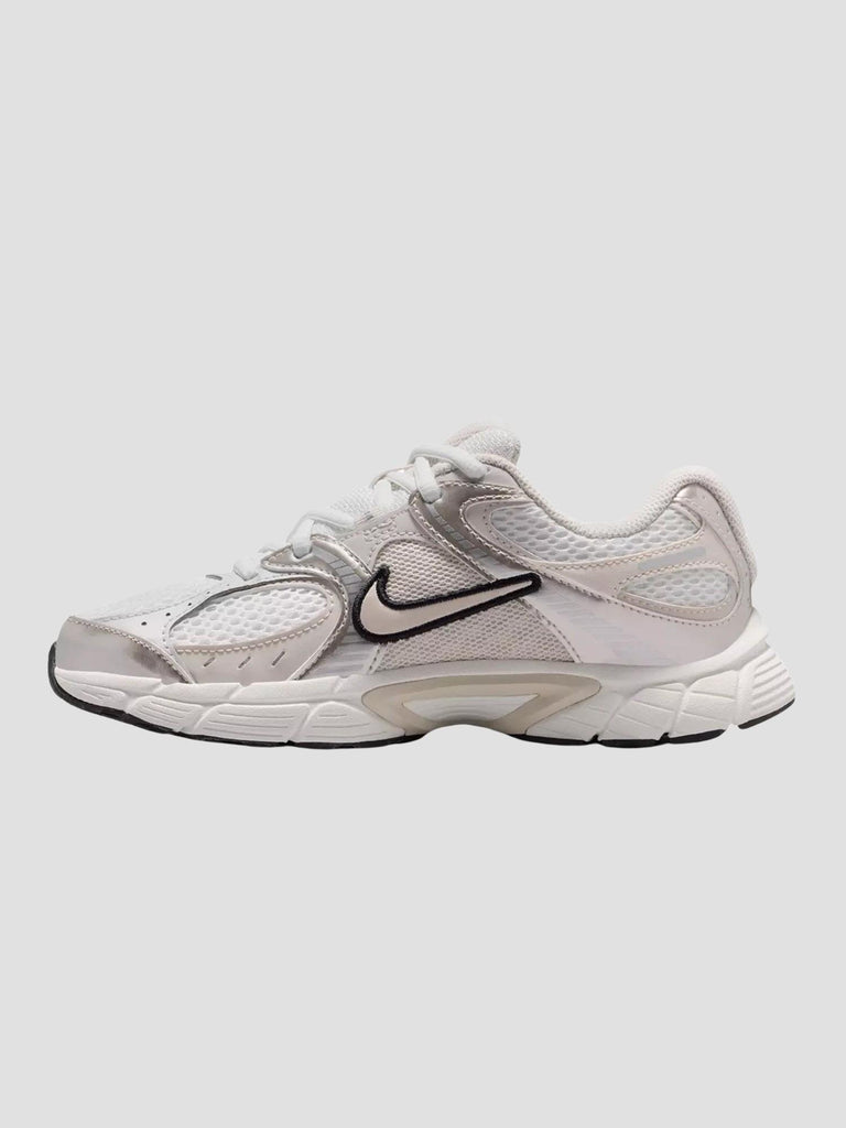 V5 RNR (GS) HQ6411 102 NIKE 