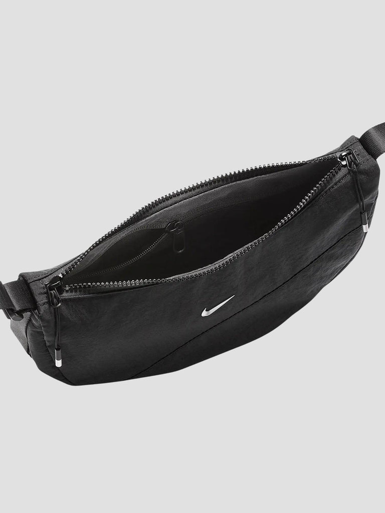 AURA CRESCENT CROSSBODY HQ4370 010 NIKE 