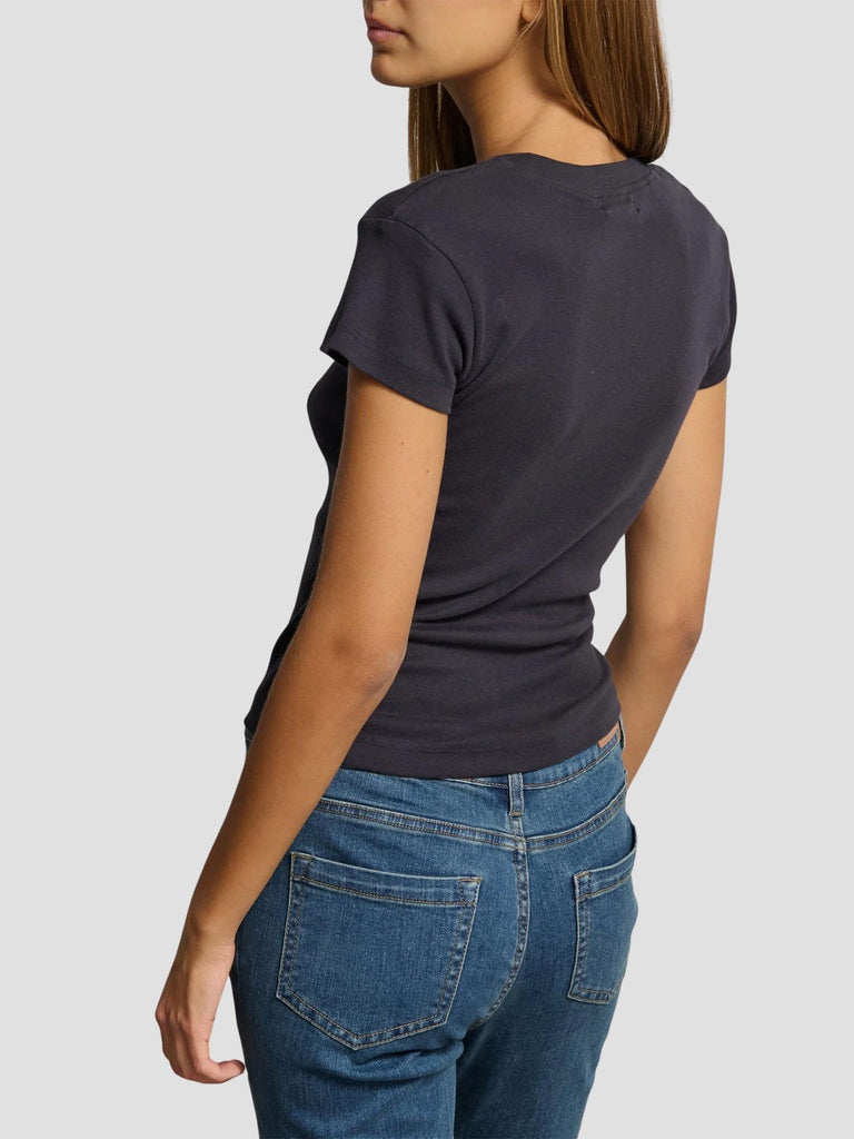 T-SHIRT CON STAMPA TIROLO-ATTENTO MIDNIGHT SUITE BENEDICT 