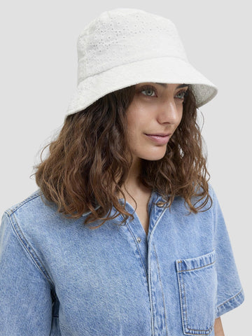 JXLU BROIDERIE ANGLAISE BUCKET HAT ACC 12278365 BLANC DE BLANC JJXX 
