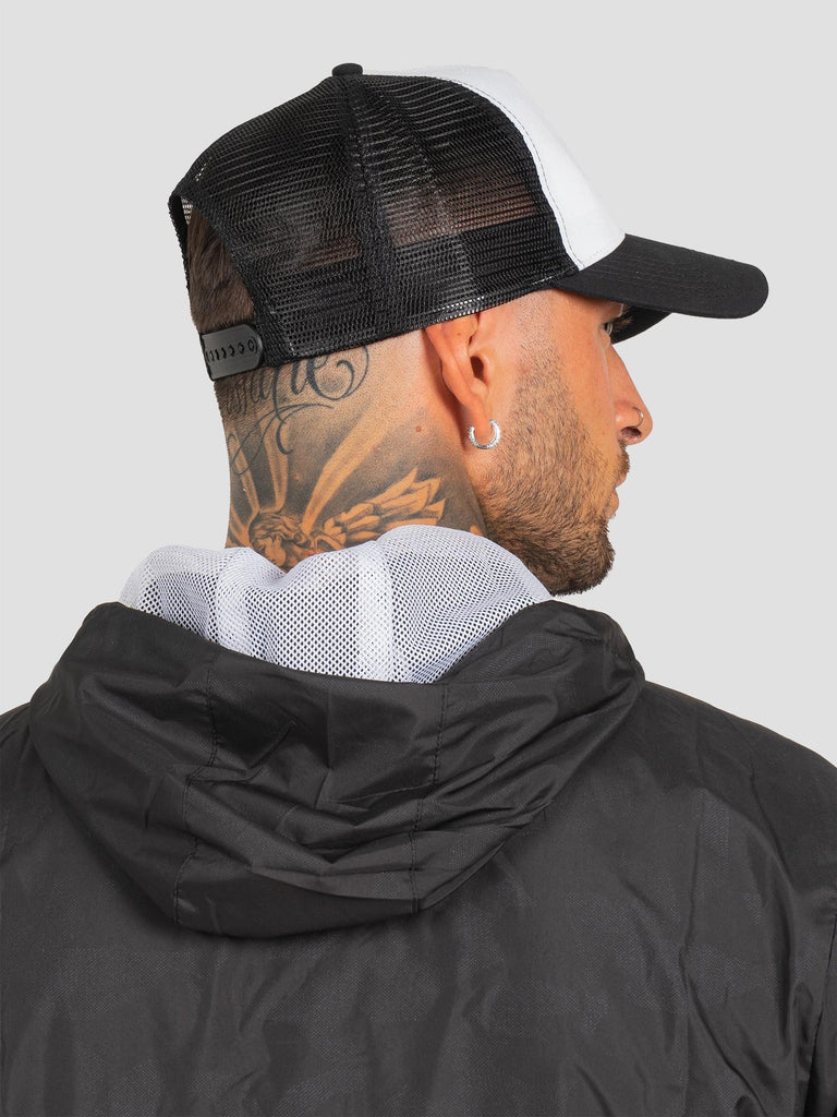 SNAPBACK TRUCKER C751 BLACK WHITE GROOVE 